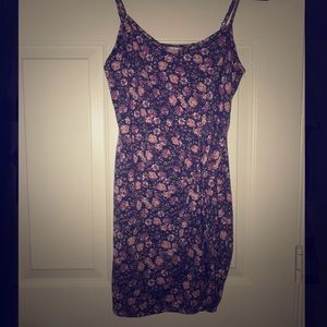 Short dress. Floral mix purple colors